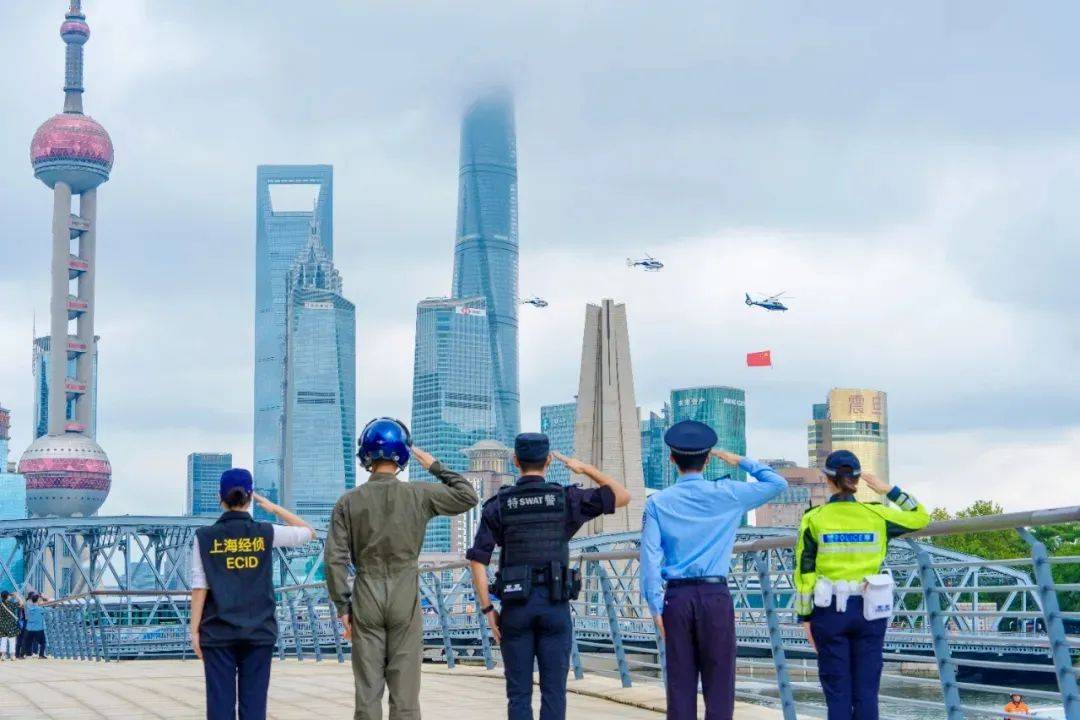 代扣6分罚5000！隔夜饭吃进ICU！不开火烧可乐鸡翅m6米乐app沪再添中运量公交！覃海洋成绩被取消！女子(图7)