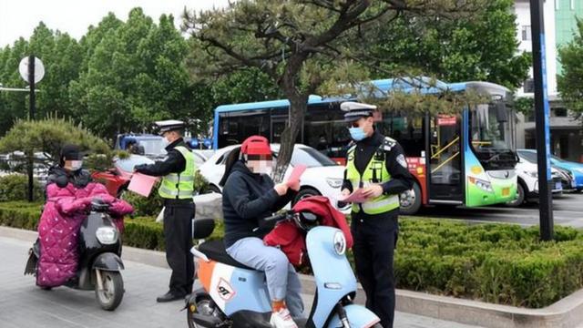 上路有“5不能”新要求别被罚了才知道米乐m62025年2月起执行电动车(图6)